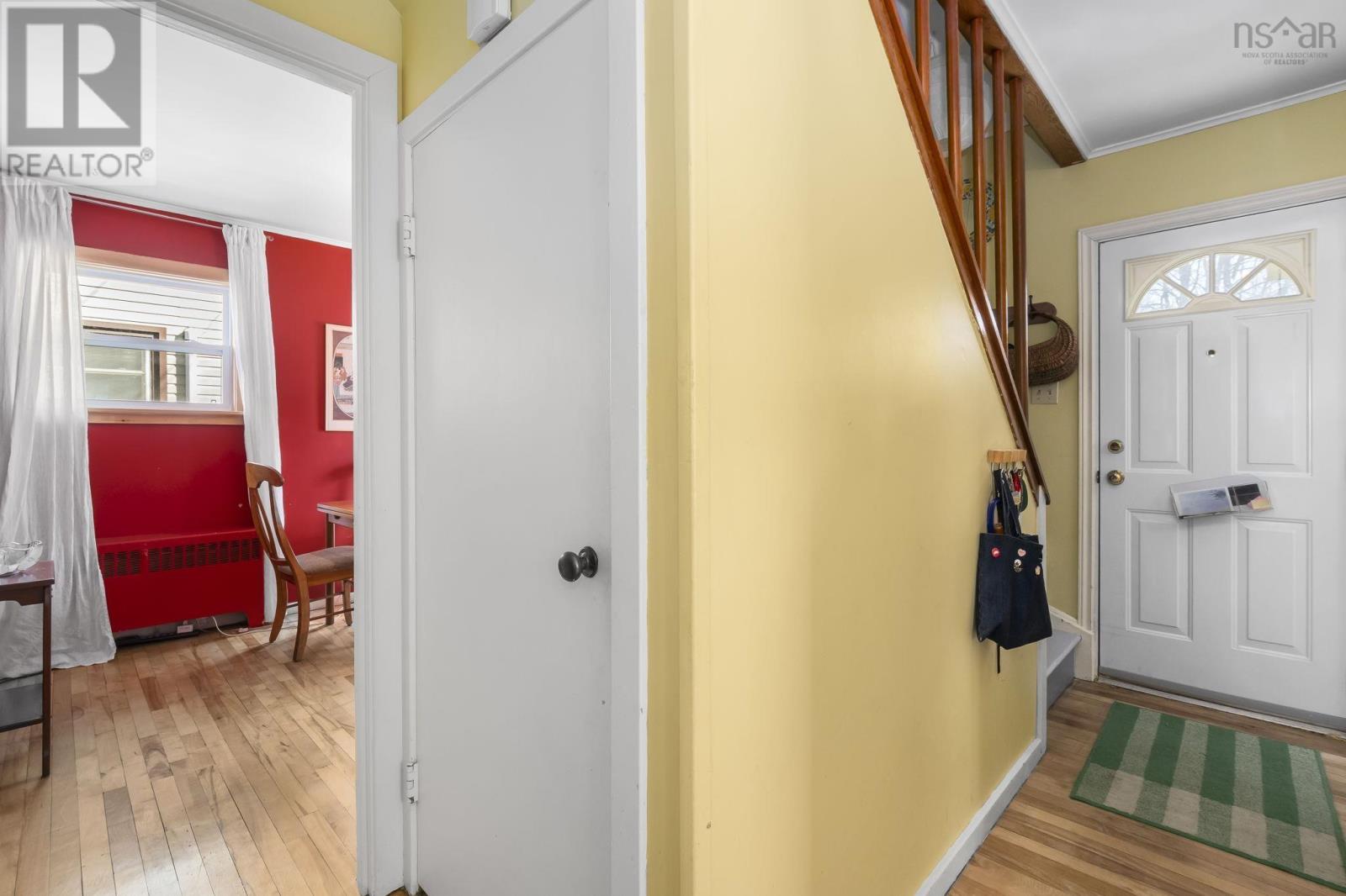 Property 23 of 49 of 6937 Vaughan Avenue