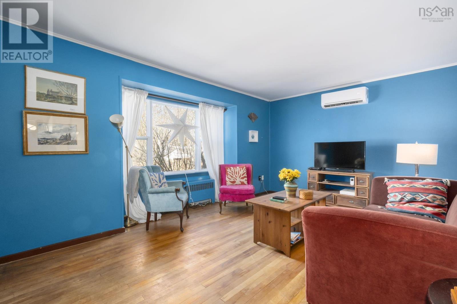 Property 36 of 49 of 6937 Vaughan Avenue