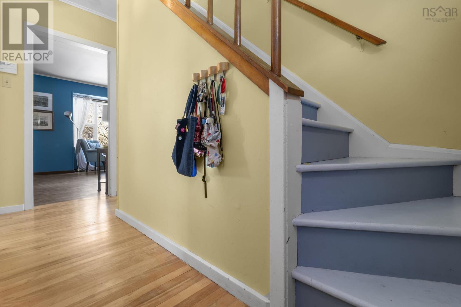 Property 7 of 49 of 6937 Vaughan Avenue