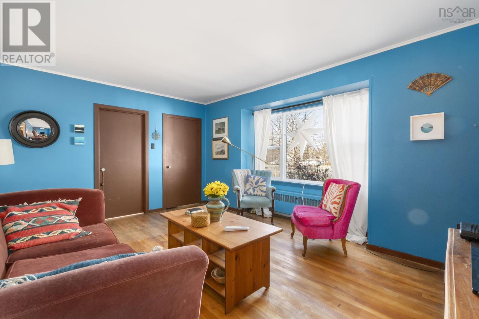 Property 34 of 49 of 6937 Vaughan Avenue