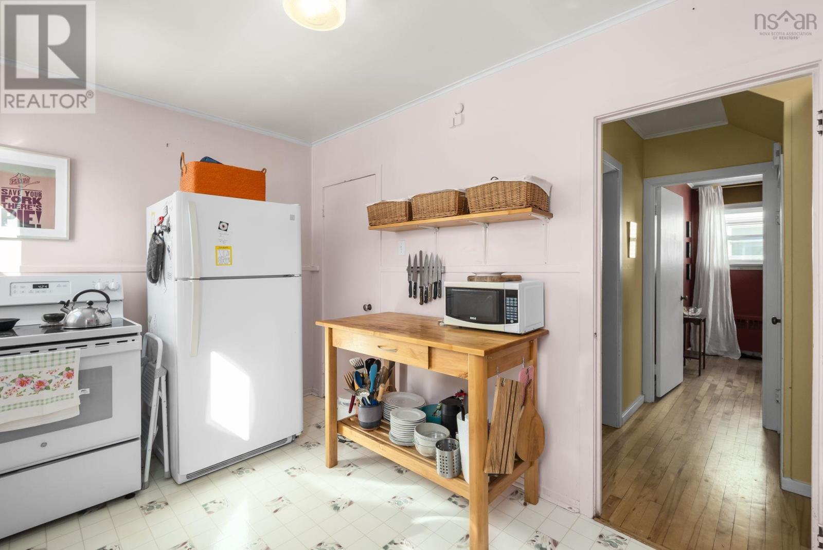 Property 1 of 49 of 6937 Vaughan Avenue