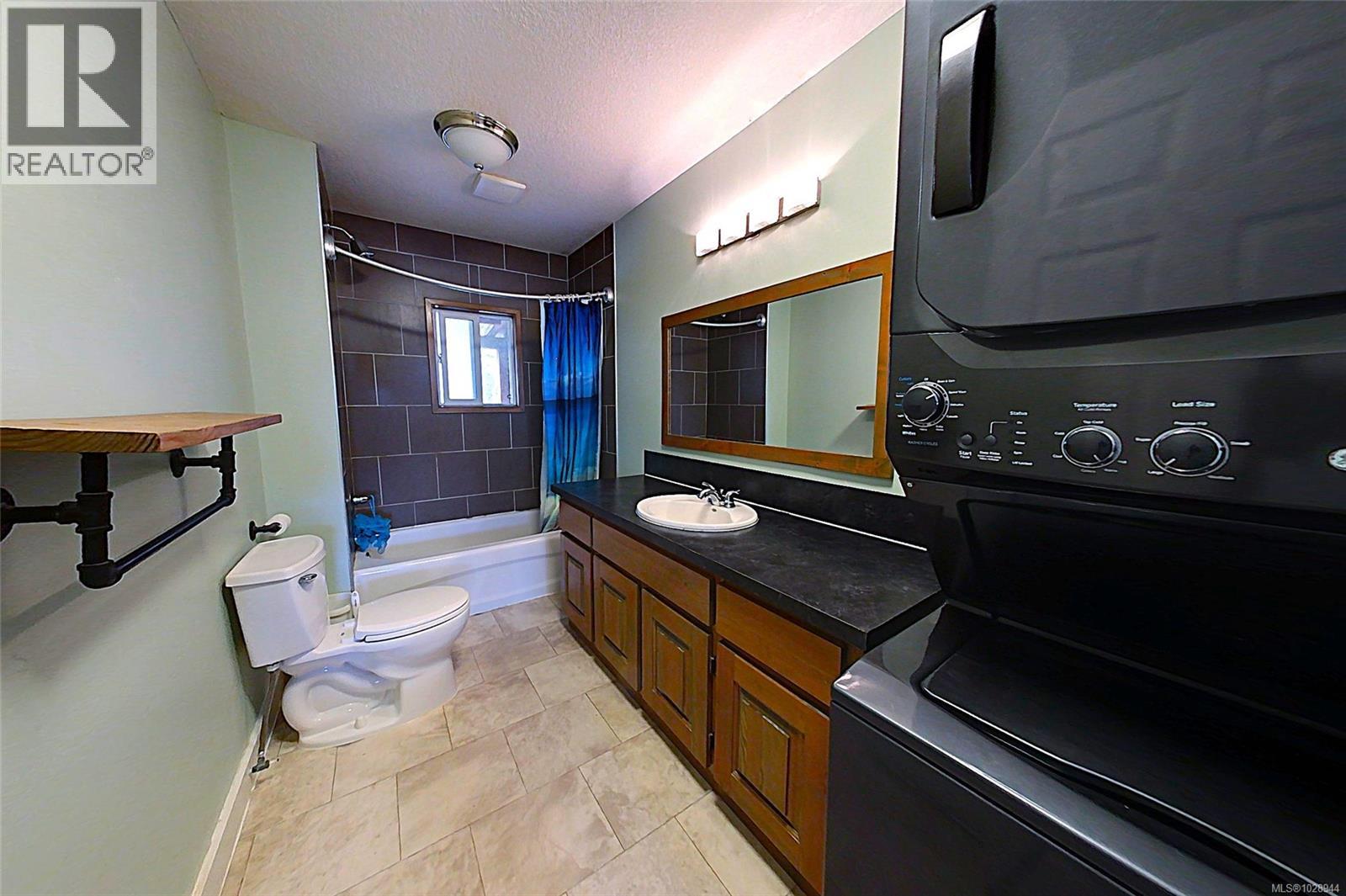 4469 Lathom Rd, Port Alberni