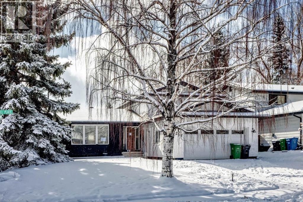 Single Family House for Sale in  Cannell Place SW Canyon Meadows Calgary 