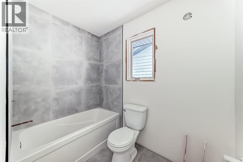 Single Family House for Sale in  Cannell Place SW Canyon Meadows Calgary 