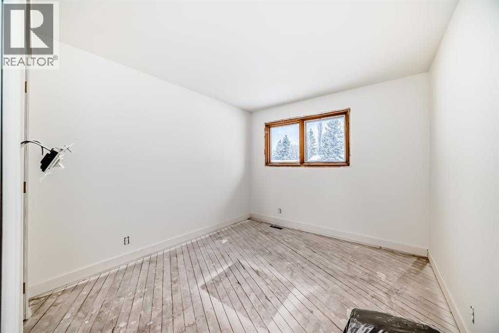 Single Family House for Sale in  Cannell Place SW Canyon Meadows Calgary 