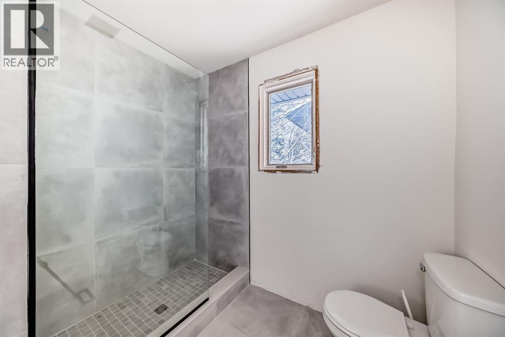 Single Family House for Sale in  Cannell Place SW Canyon Meadows Calgary 