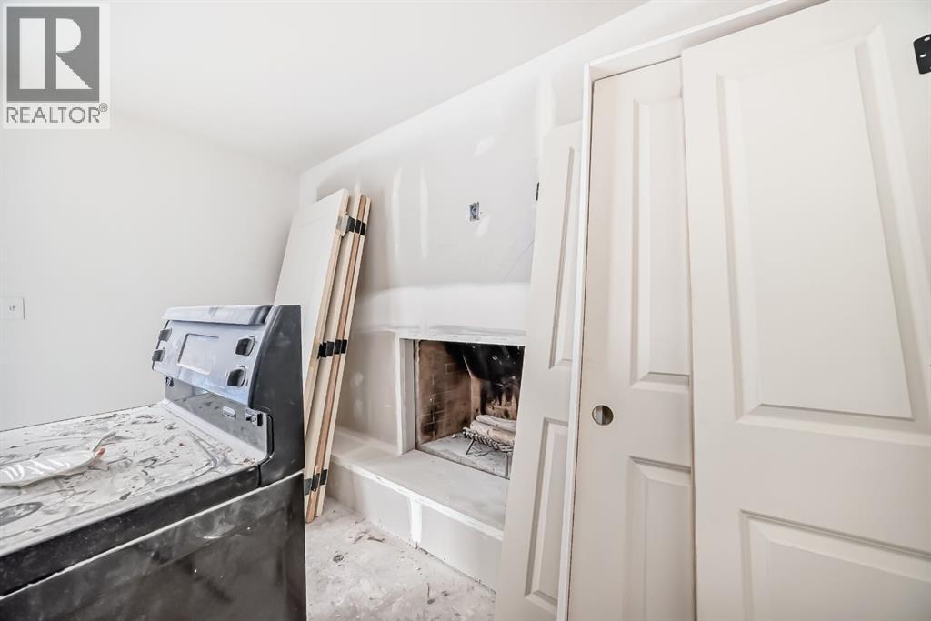 Single Family House for Sale in  Cannell Place SW Canyon Meadows Calgary 