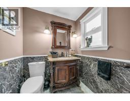 4621 Woodburn Place, West Vancouver, BC V7S2W8 Photo 9