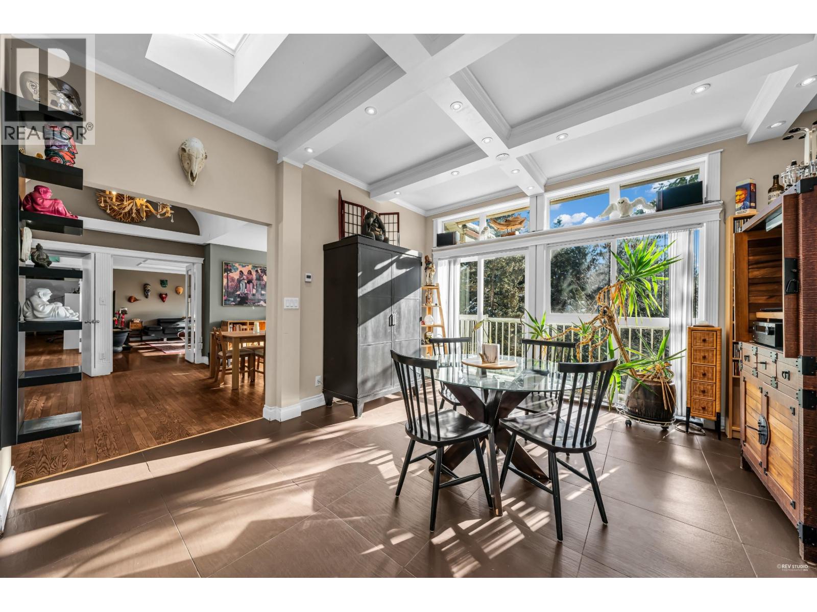 4621 WOODBURN PLACE, West Vancouver