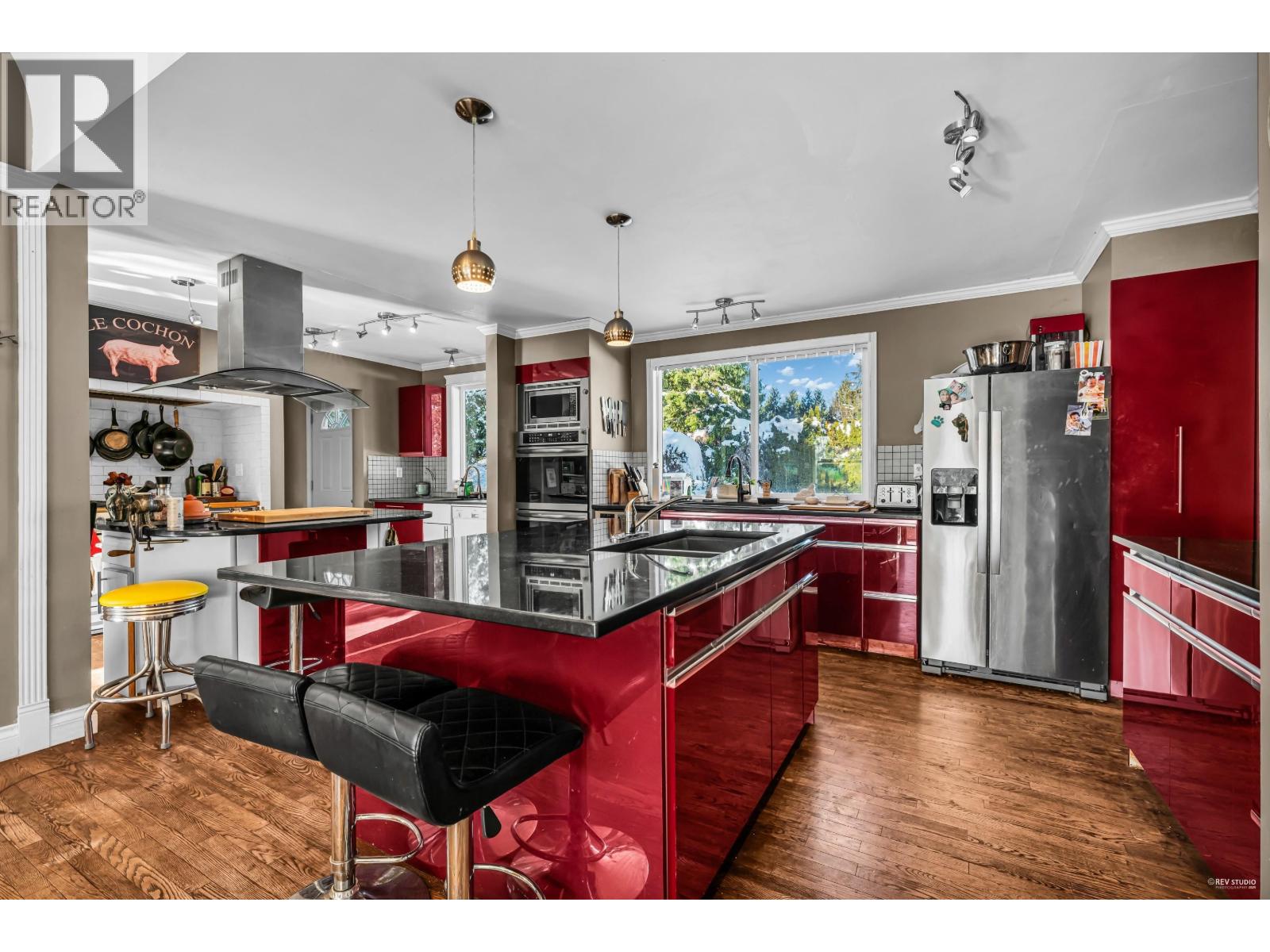 4621 WOODBURN PLACE, West Vancouver