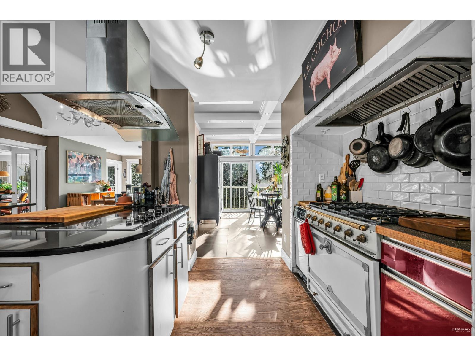 4621 WOODBURN PLACE, West Vancouver