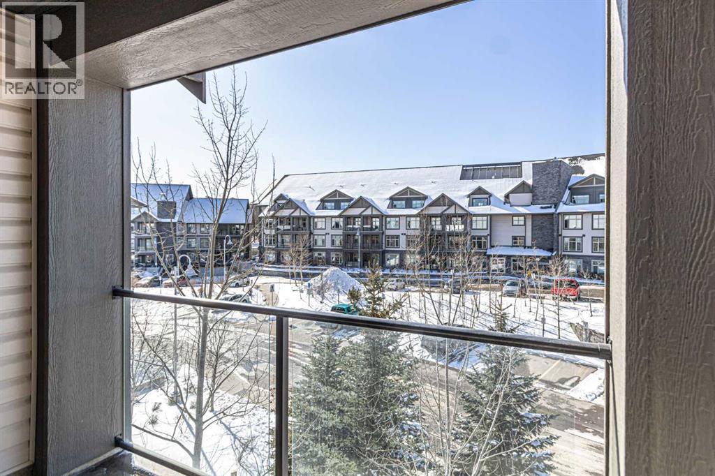 Single Family House for Sale in   Aspenmont Heights SW Aspen Woods Calgary 