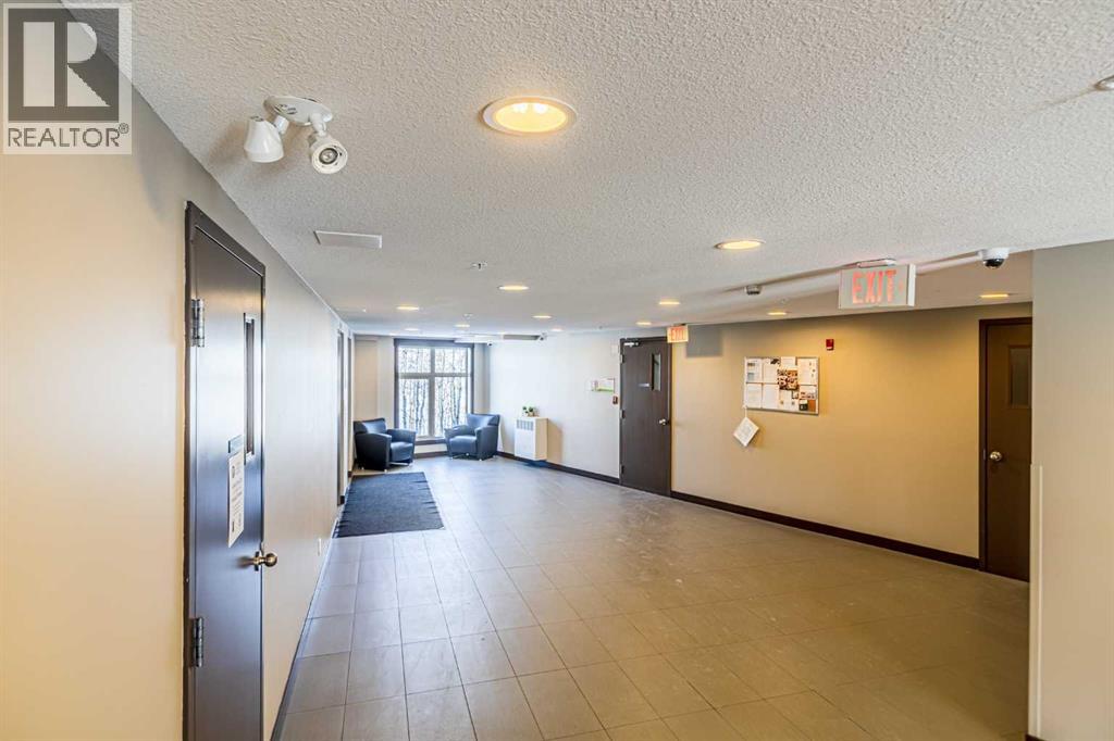 Single Family House for Sale in   Aspenmont Heights SW Aspen Woods Calgary 