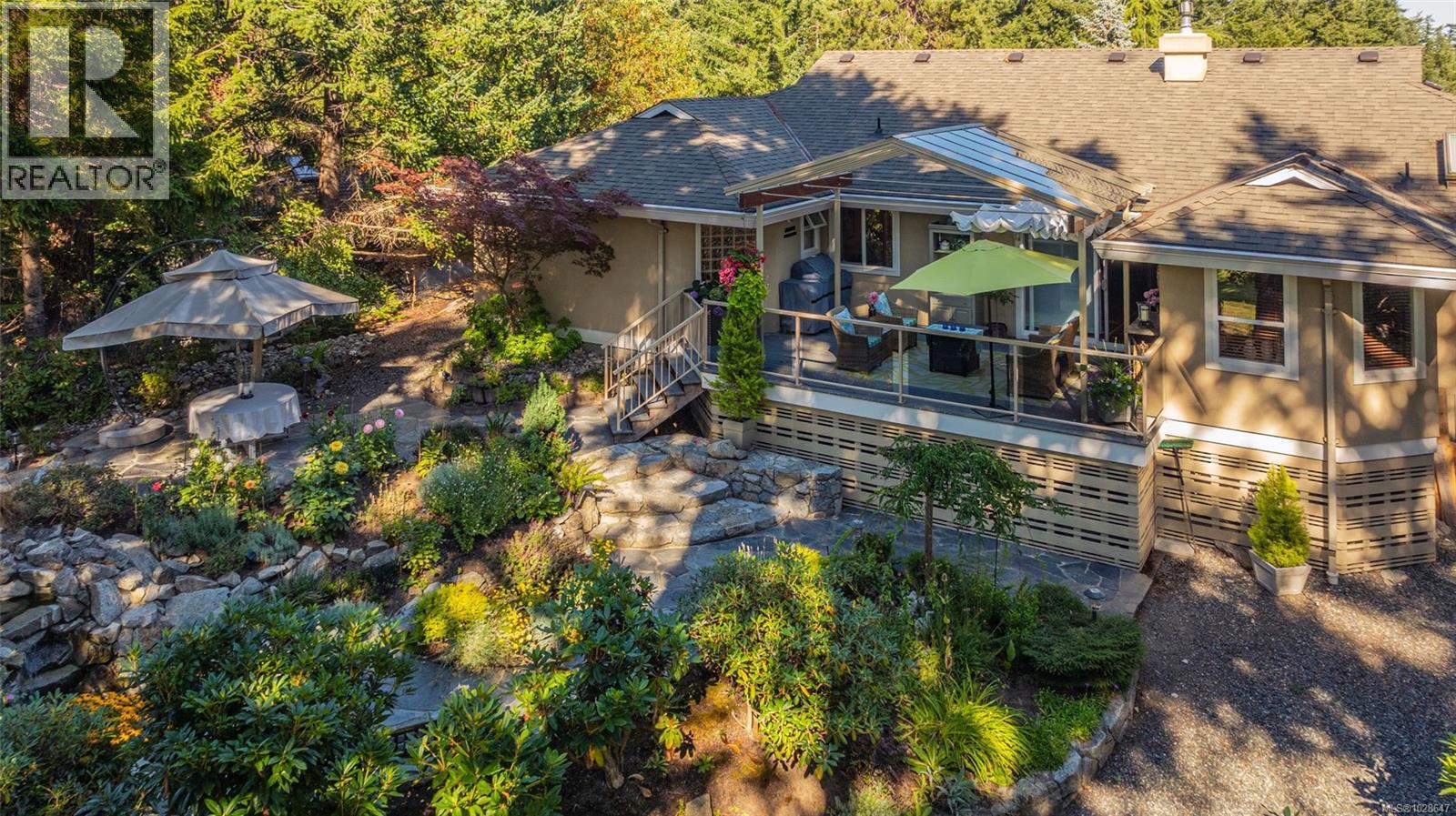 3720 Dolphin Dr, Nanoose Bay