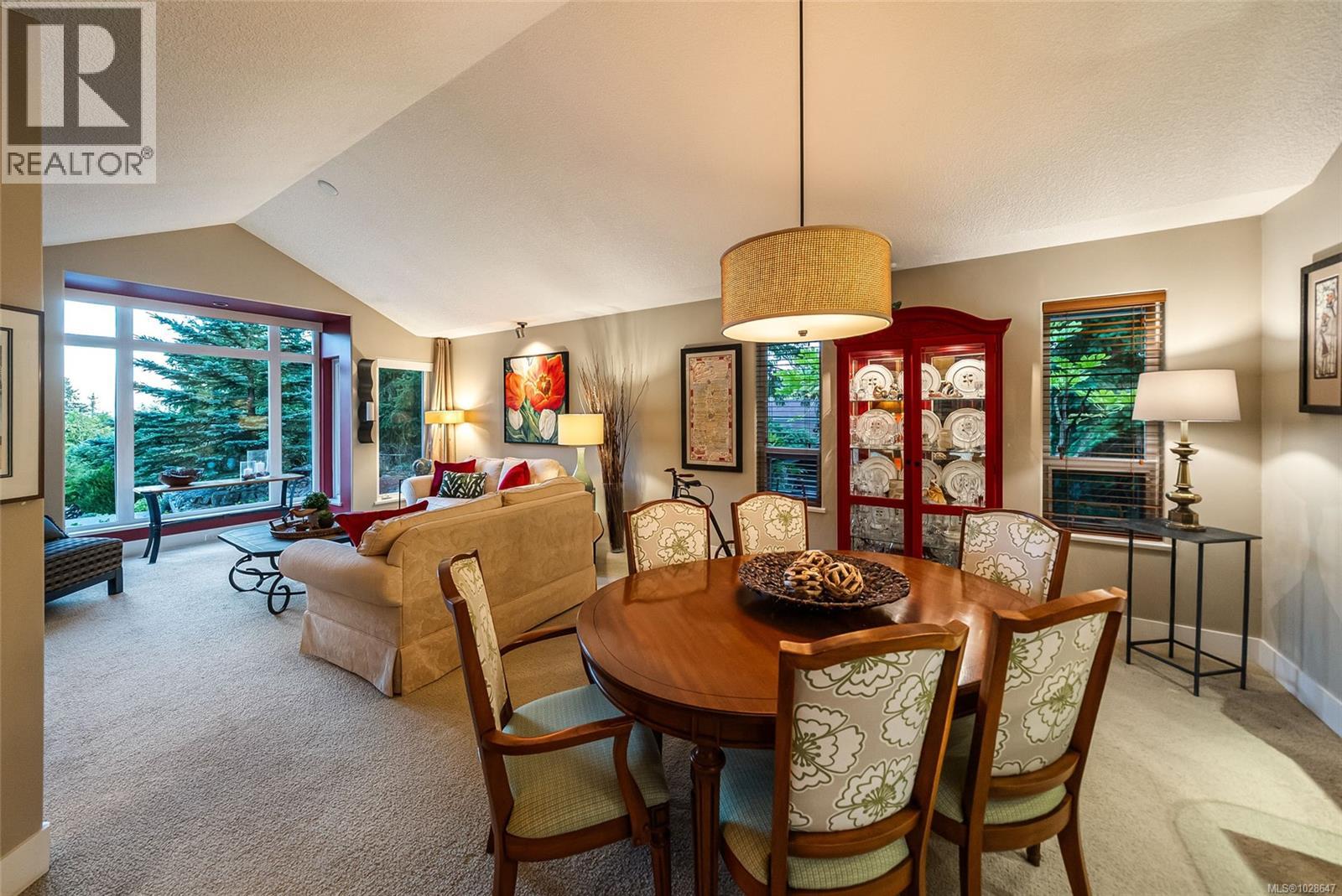 3720 Dolphin Dr, Nanoose Bay