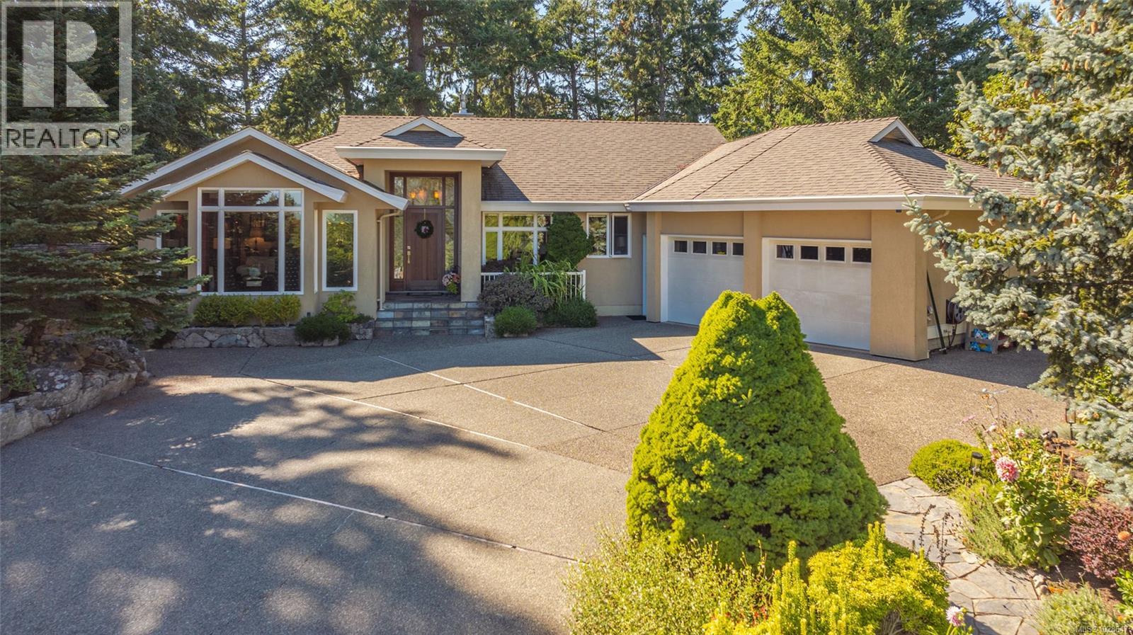 3720 Dolphin Dr, Nanoose Bay