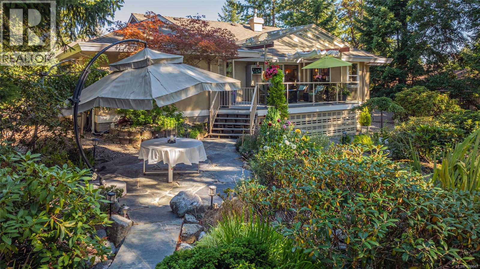 3720 Dolphin Dr, Nanoose Bay