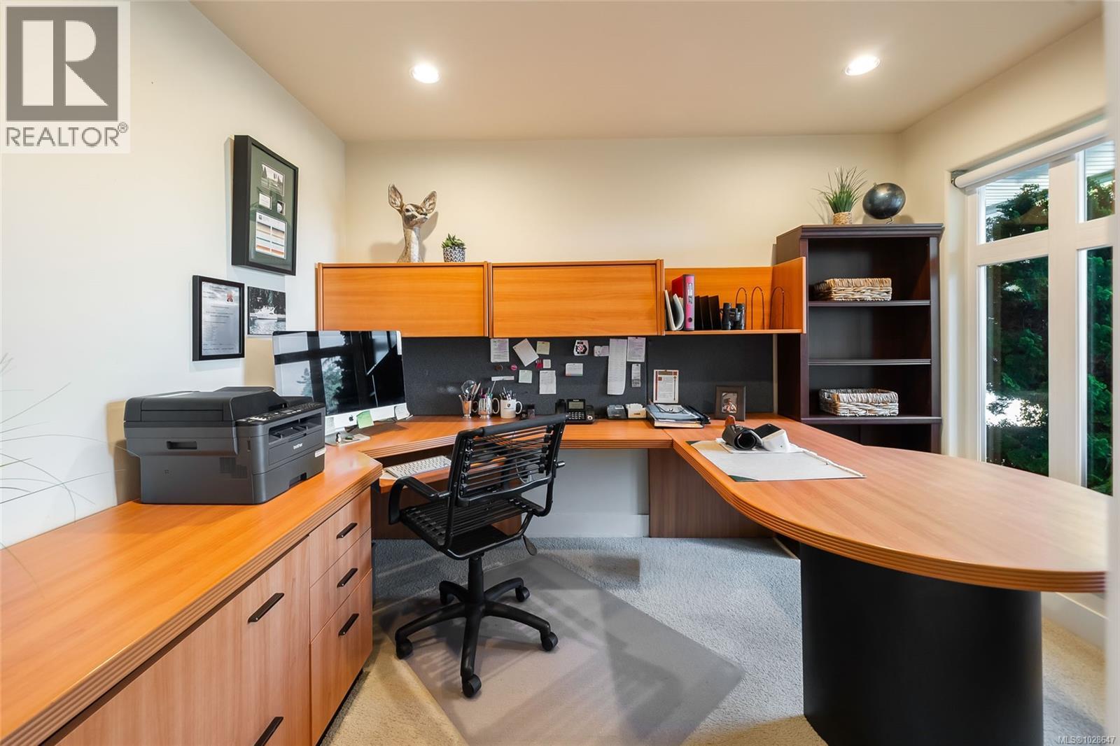 3720 Dolphin Dr, Nanoose Bay