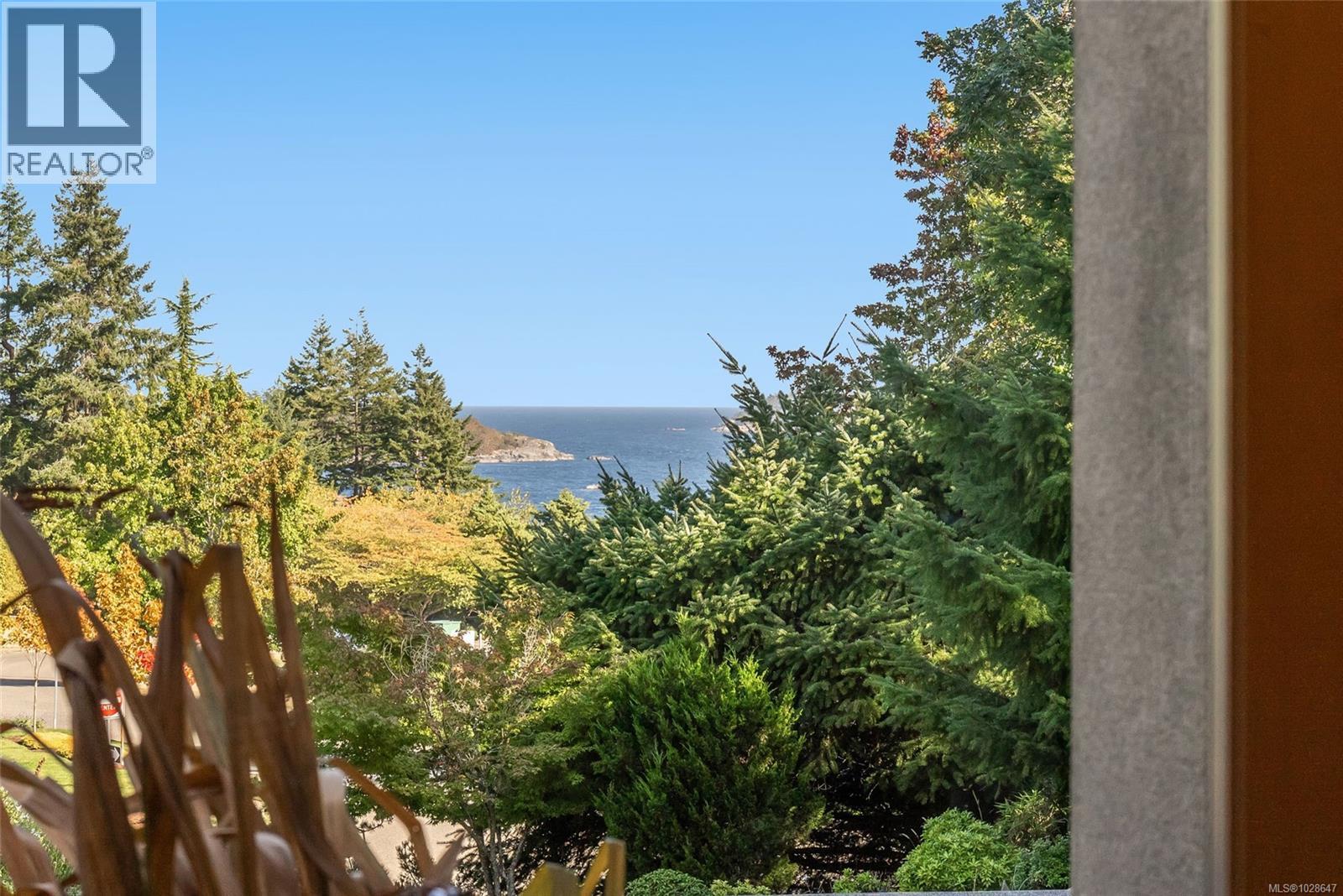 3720 Dolphin Dr, Nanoose Bay