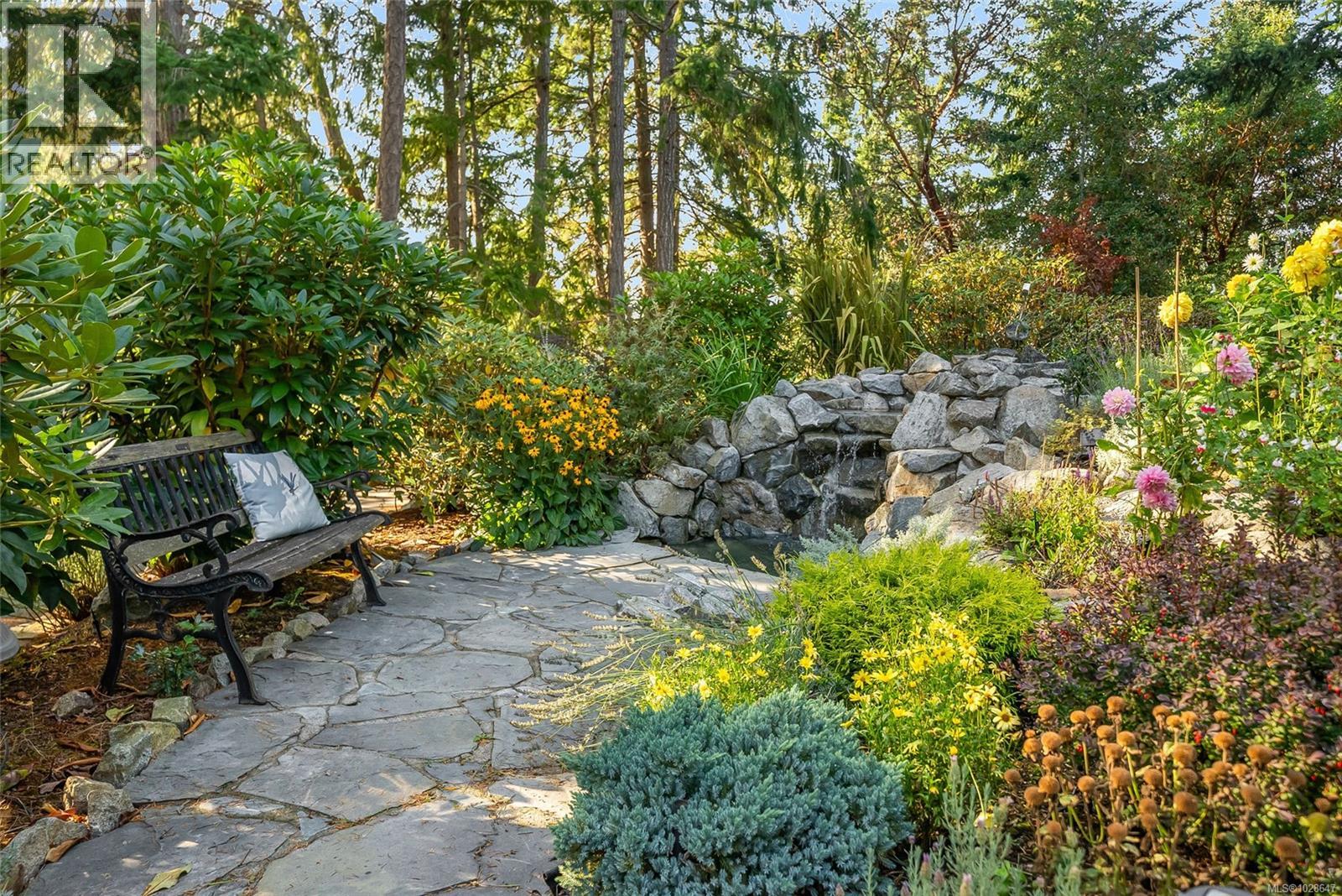 3720 Dolphin Dr, Nanoose Bay