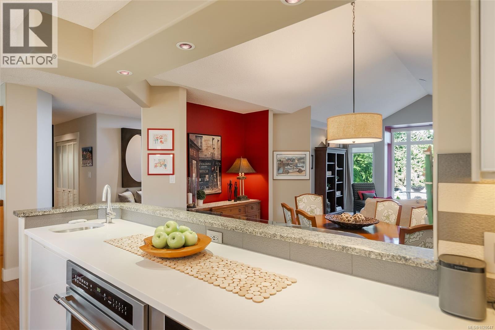 3720 Dolphin Dr, Nanoose Bay