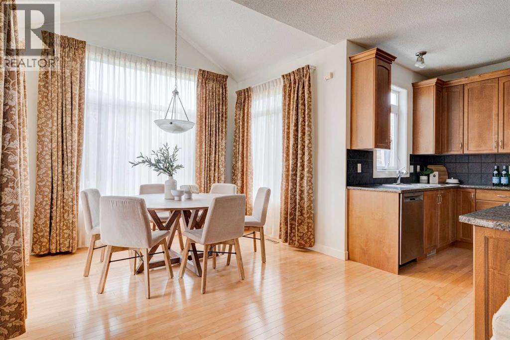 Single Family House for Sale in  Tuscany Estates Close NW Tuscany Calgary 