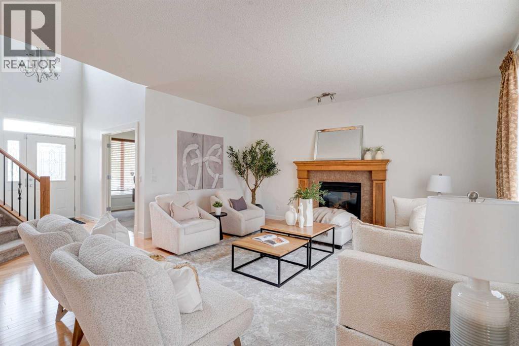 Single Family House for Sale in  Tuscany Estates Close NW Tuscany Calgary 