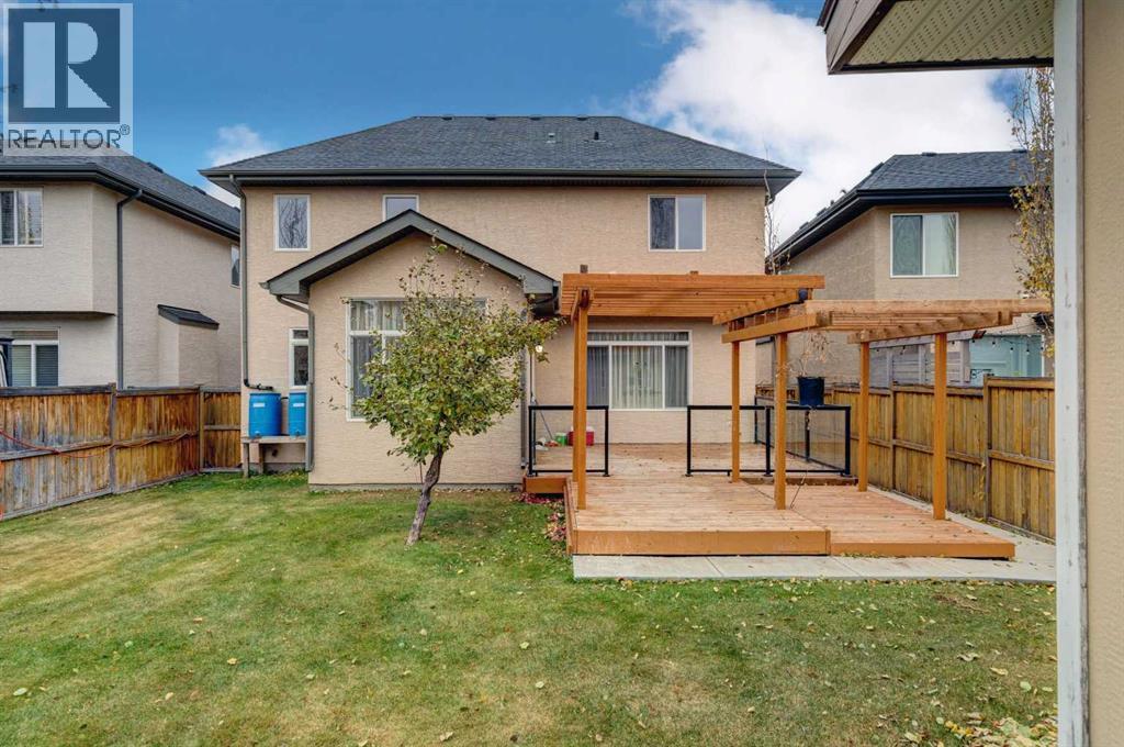 Single Family House for Sale in  Tuscany Estates Close NW Tuscany Calgary 