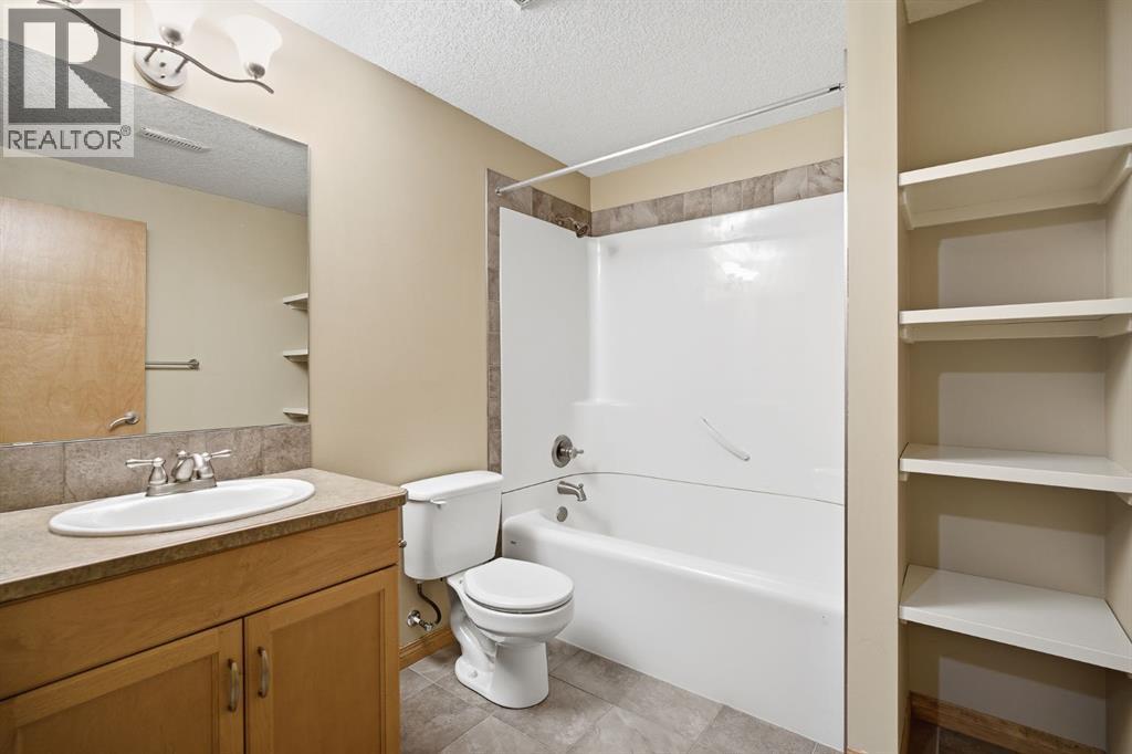 Single Family House for Sale in  Auburn Glen Manor SE Auburn Bay Calgary 