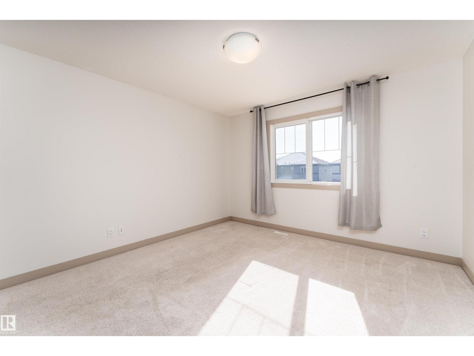 152 RADCLIFFE WD, Fort Saskatchewan