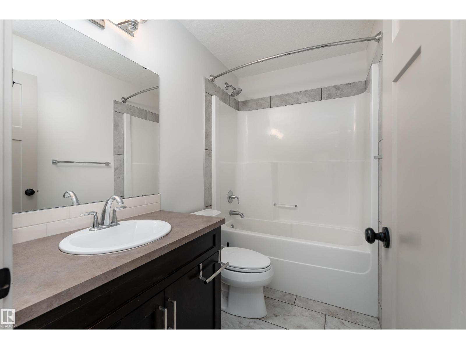 152 RADCLIFFE WD, Fort Saskatchewan