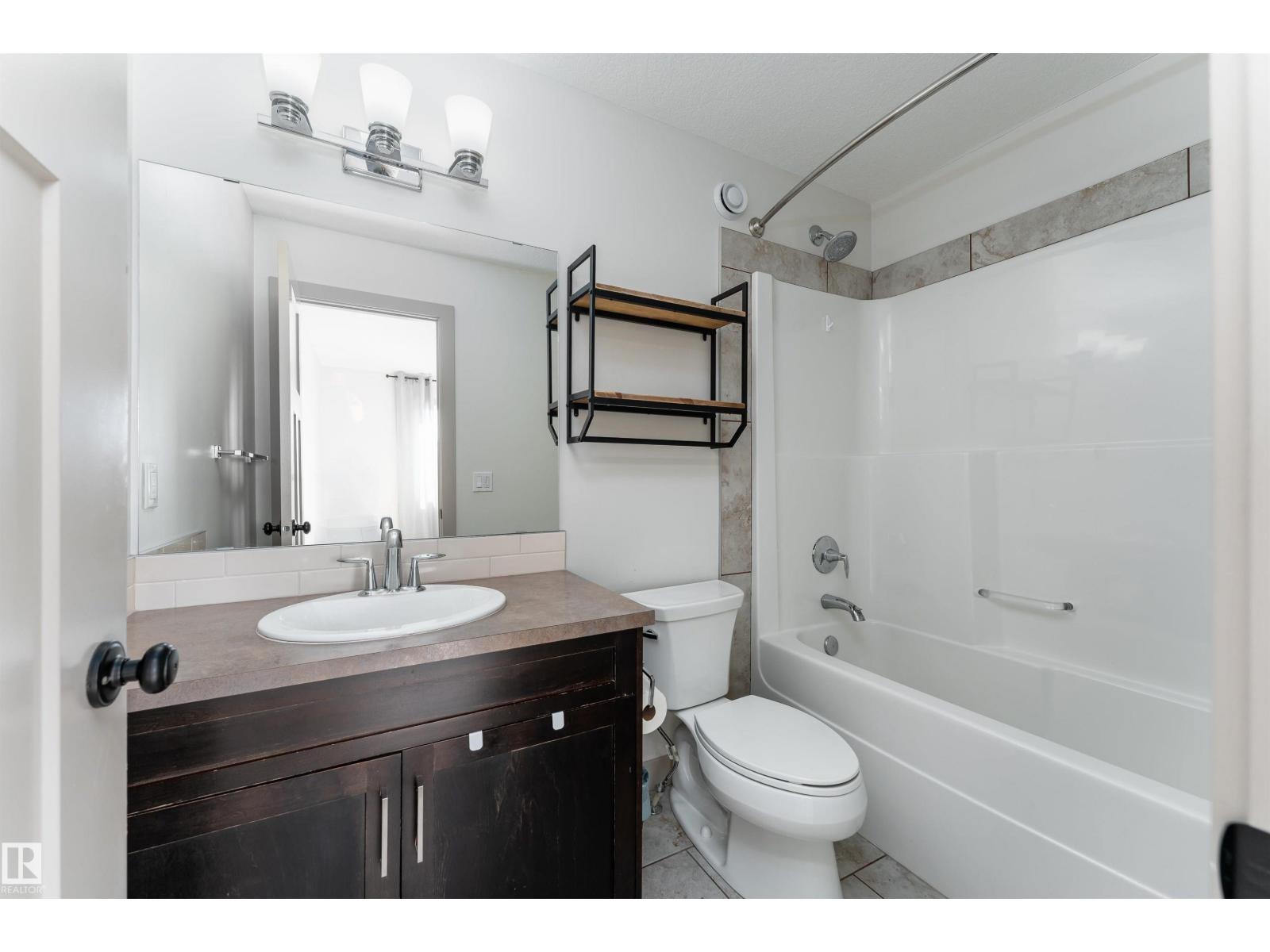 152 RADCLIFFE WD, Fort Saskatchewan