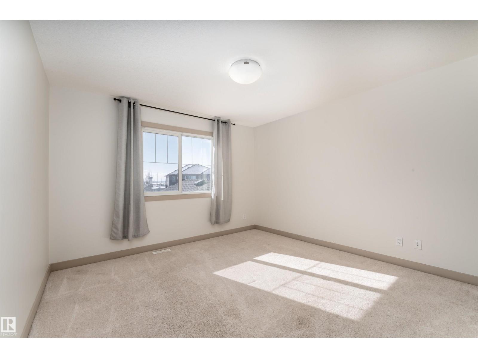 152 RADCLIFFE WD, Fort Saskatchewan