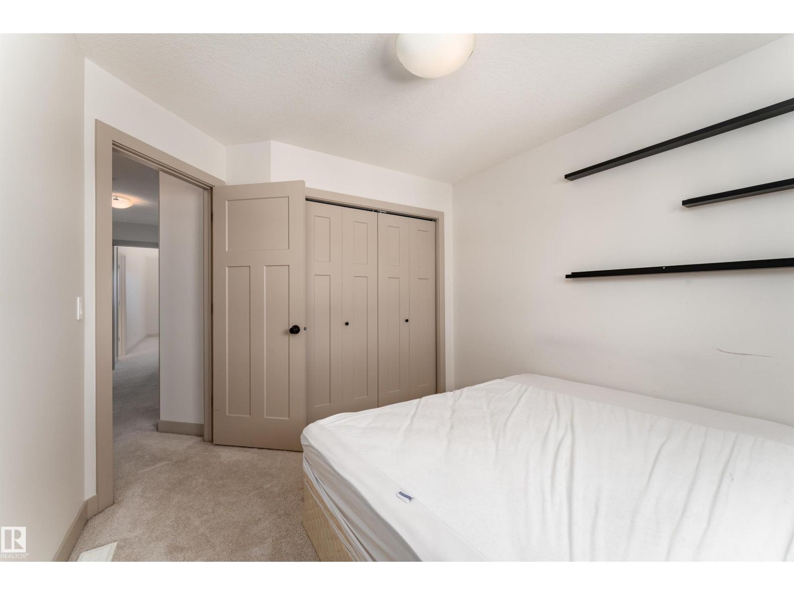 152 RADCLIFFE WD, Fort Saskatchewan