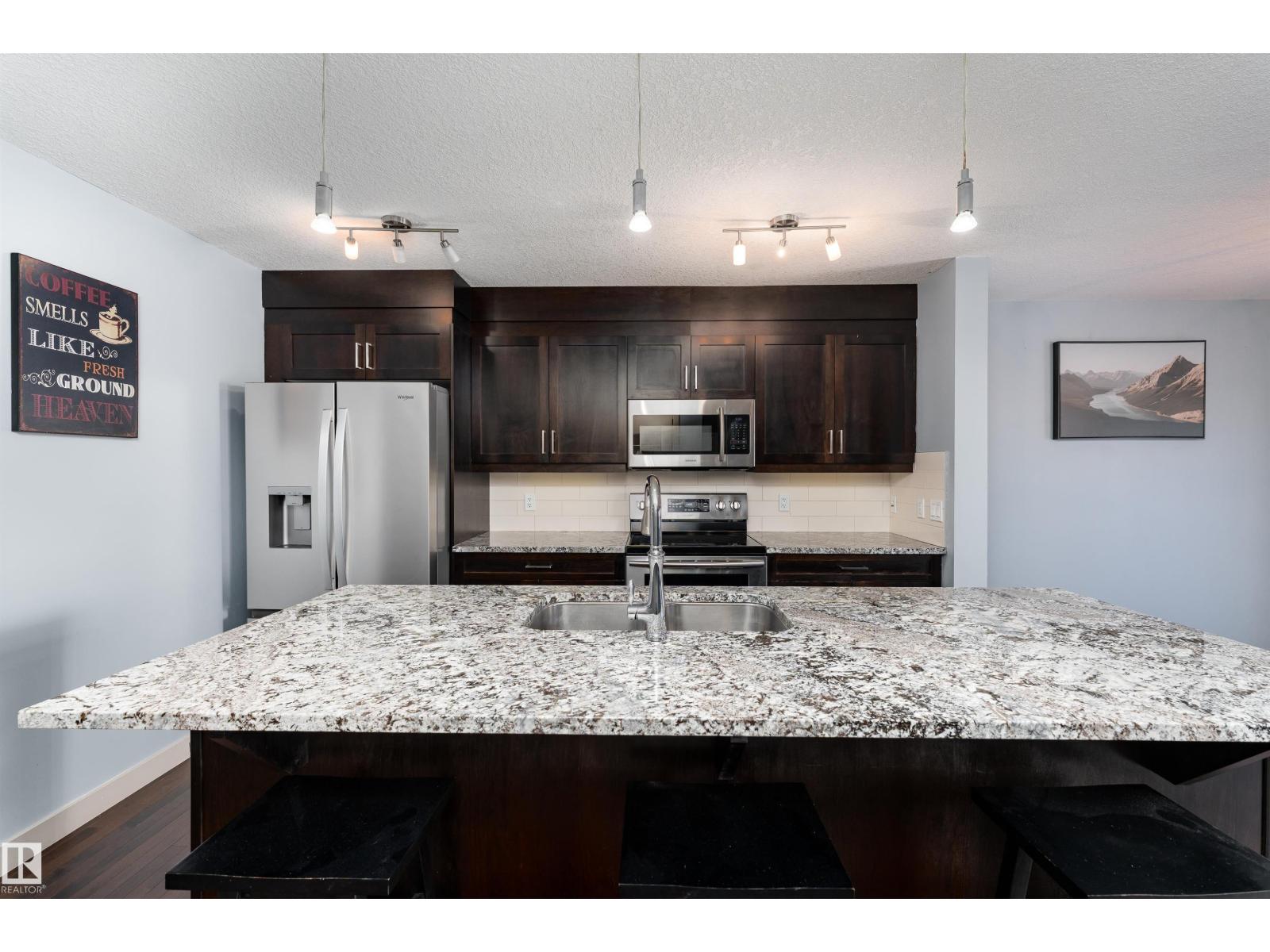 152 RADCLIFFE WD, Fort Saskatchewan