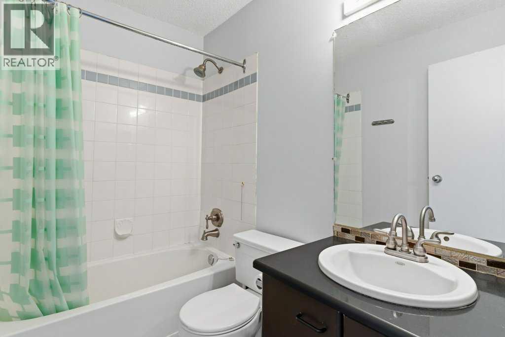 Single Family House for Sale in  Edenwold Heights NW Edgemont Calgary 