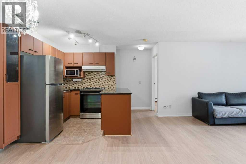 Single Family House for Sale in  Edenwold Heights NW Edgemont Calgary 