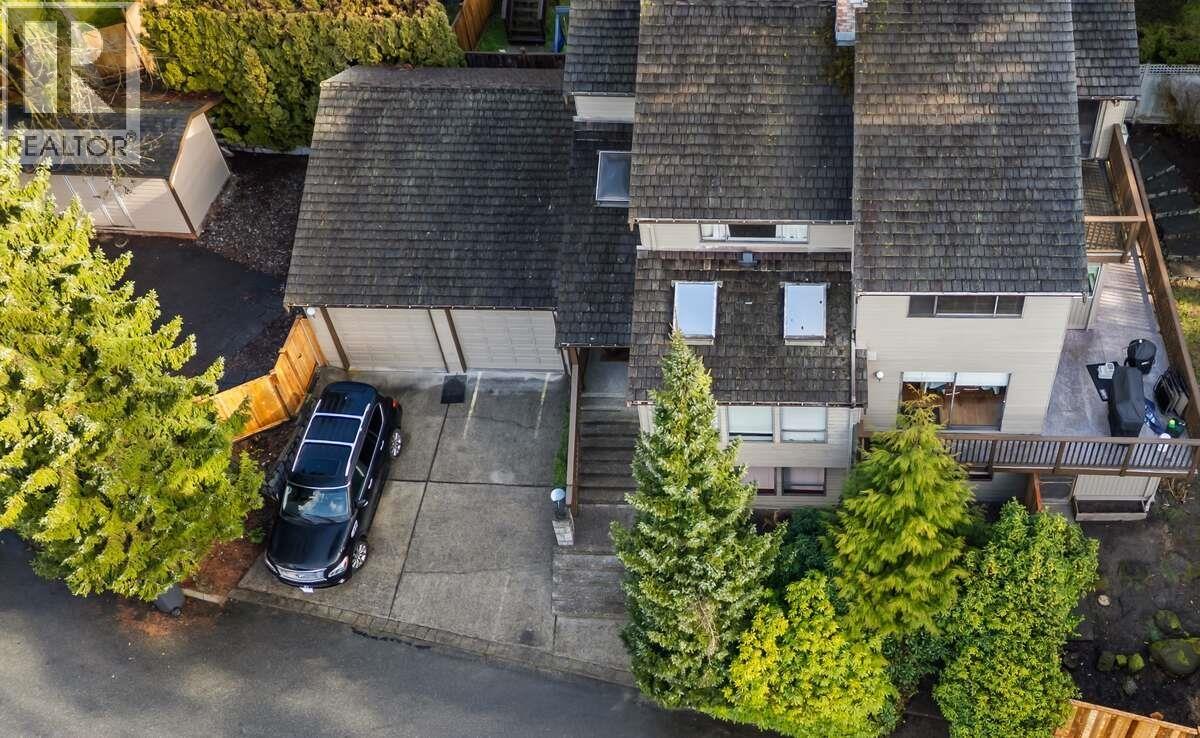 5600 GROUSEWOODS PLACE, North Vancouver