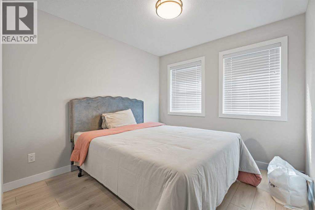 Single Family House for Sale in  Creekstone Drive SW Pine Creek Calgary 