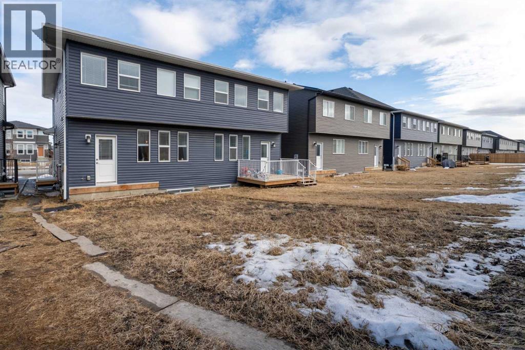 Single Family House for Sale in  Creekstone Drive SW Pine Creek Calgary 