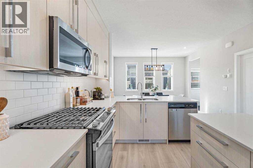 Single Family House for Sale in  Creekstone Drive SW Pine Creek Calgary 