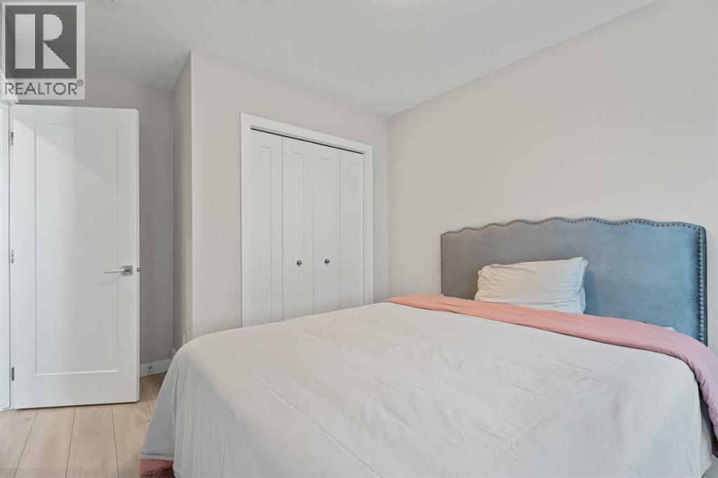 Single Family House for Sale in  Creekstone Drive SW Pine Creek Calgary 