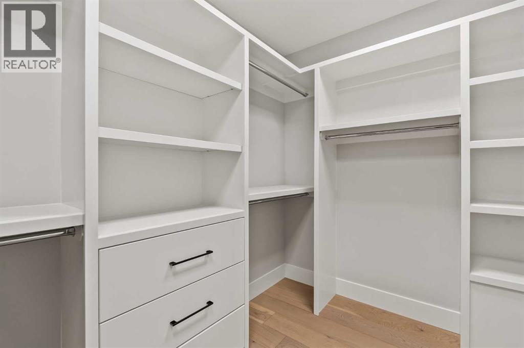 Single Family House for Sale in   Street NW Hillhurst Calgary 