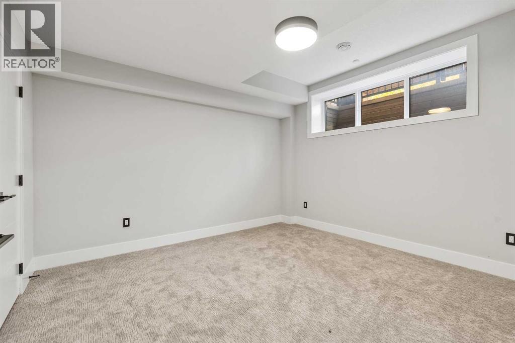 Single Family House for Sale in   Street NW Hillhurst Calgary 