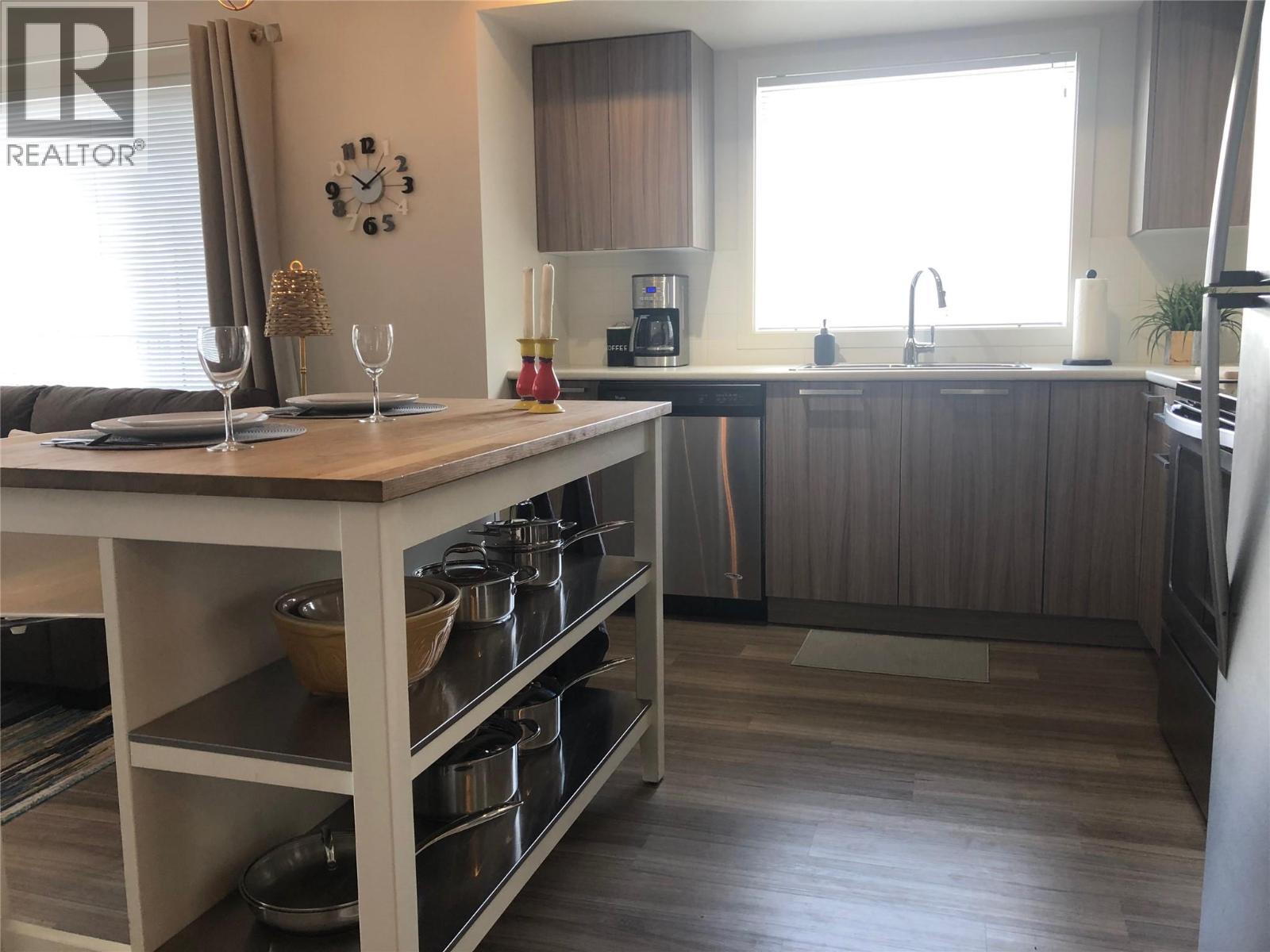 115 881 Academy Way, Kelowna