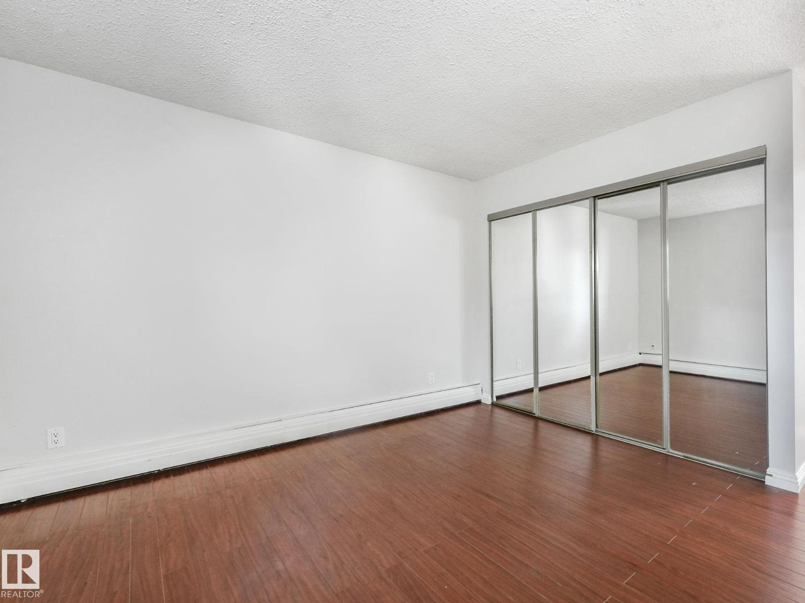 #319 2323 119 ST NW - 29
