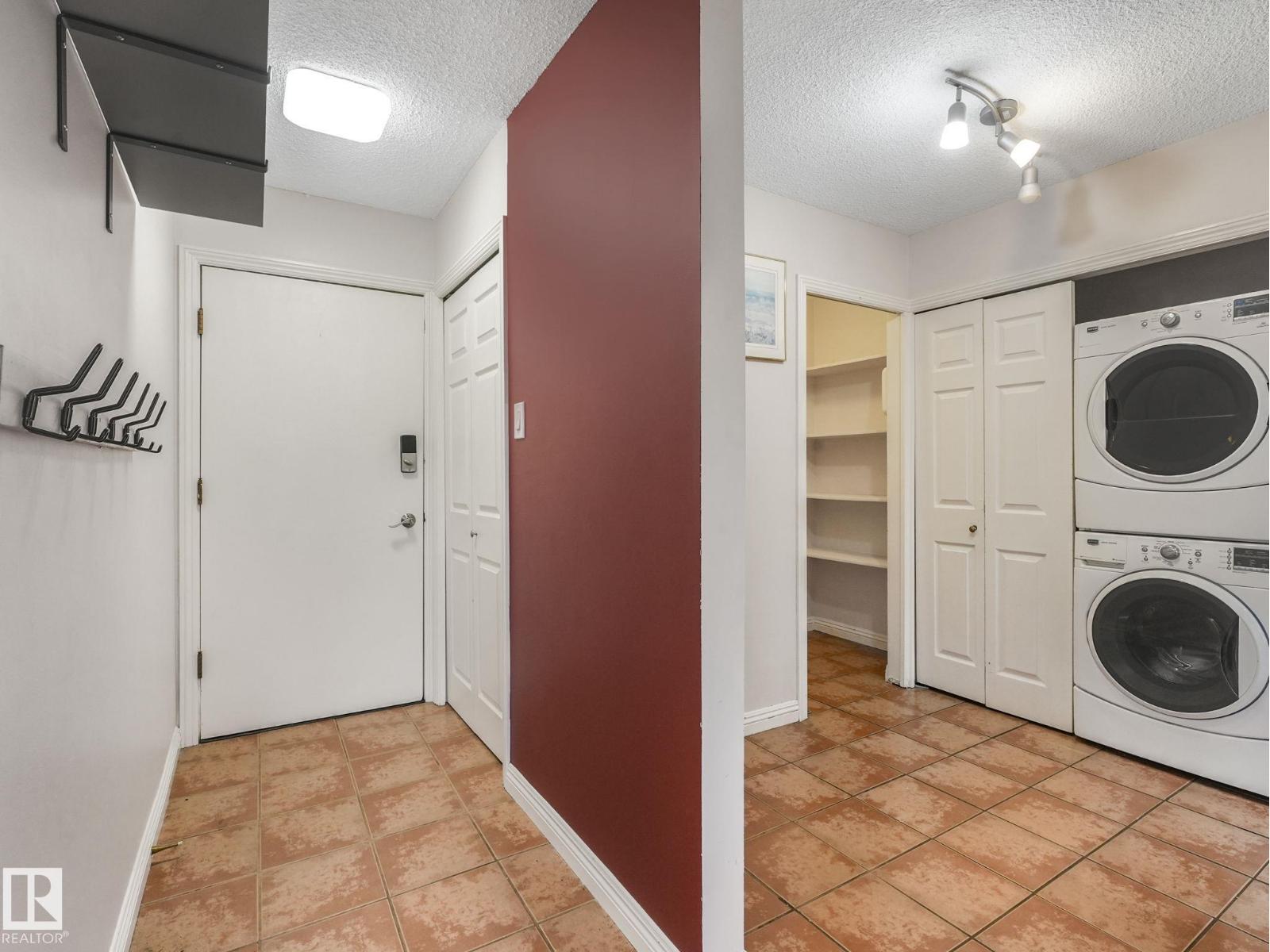 #319 2323 119 ST NW - 4