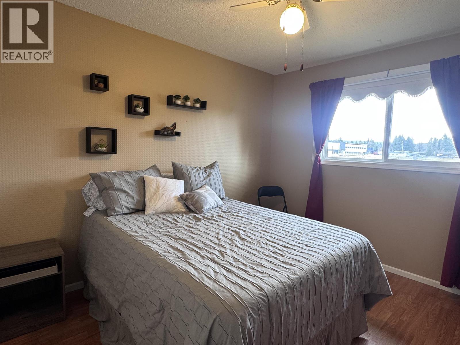 4919 SCOTT Avenue, Terrace