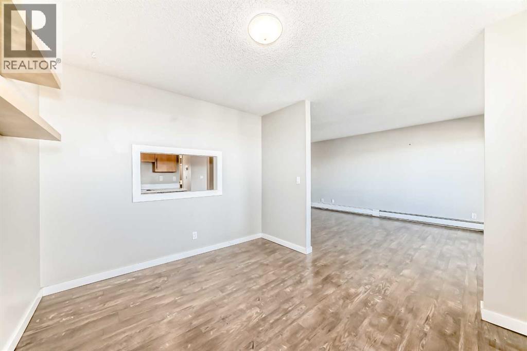 Single Family House for Sale in    Avenue SW Sunalta Calgary 