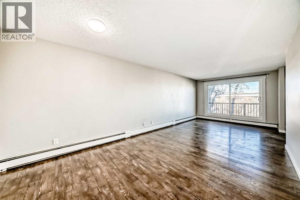 Single Family House for Sale in    Avenue SW Sunalta Calgary 